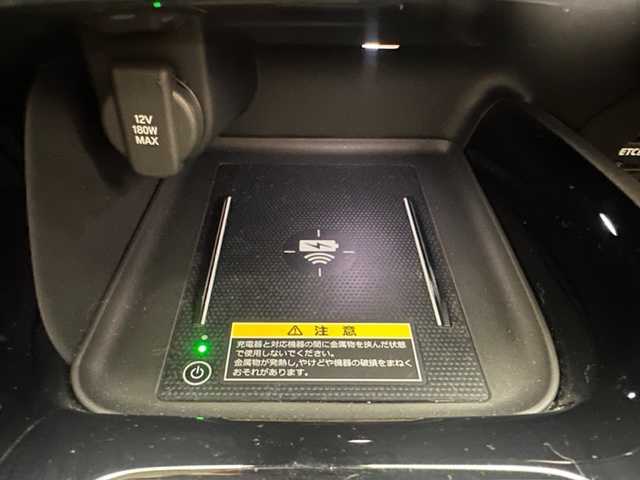 ホンダ ヴェゼル ハイブリッド e:HEV Z 兵庫県 2023(令5)年 1.1万km クリスタルブラックパール ワンオーナー/純正ナビゲーション/・フルセグTV/BT/USB/・スマホ連携/バックカメラ/ハーフレザーシート/衝突軽減ブレーキ/オ－トクルーズコントロール/前席シートヒーター/LEDヘッドランプ/フォグランプ/オートマチックハイビーム/パワーバックドア/純正フロアマット/純正ドアバイザー/前後ドライブレコーダー/コーナーセンサー/ビルトインETC2.0/保証書/取扱説明書