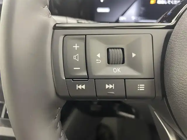 日産 セレナ e－パワー ハイウェイスター V 茨城県 2025(令7)年 0.1千km プリズムホワイト 純正ナビ/フルセグ視聴可/インテリジェンスミラー/ドラレコ/ETC2.0/Bluetooth接続/USB端子/HDMI端子/プロパイロット/全方位カメラ/追従クルコン/純正AW/BSM