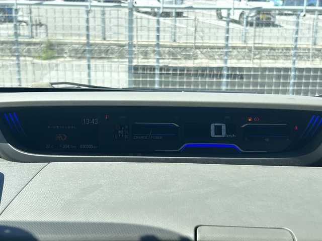 ホンダ フリード ハイブリット G ホンダセンシング 沖縄県 2020(令2)年 3.1万km クリスタルブラックパール 純正ナビ（ AM/FM/CD/DVD/BT ）/フルセグTV /衝突被害軽減装置 /両側パワスラ/純正ドラレコ/バックカメラ /ETC /クルーズコントロール /レーンキープアシスト /コーナーセンサー /シートヒーターD/N席