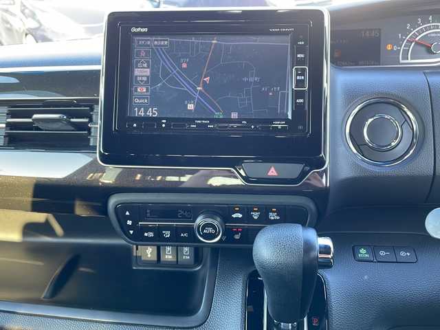 ホンダ Ｎ ＢＯＸ カスタム G L ホンダセンシング 道東・釧路十勝 2018(平30)年 8.8万km クリスタルブラックパール 禁煙車/4WD/ホンダセンシング/クルーズコントロール/レーンキープアシスト/コーナーセンサー/純正ナビ/（Bluetooth/CD/DVD/フルセグ)/バックカメラ/LEDオートライト/オートマチックハイビーム/フォグランプ/DN席シートヒーター/ステアリングスイッチ/ビルトインETC/純正AW/純正フロアマット/電動格納ウィンカーミラー/スマートキー/ドアバイザー