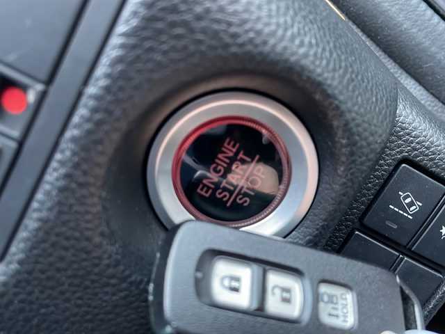 ホンダ Ｎ ＢＯＸ カスタム G L ホンダセンシング 道東・釧路十勝 2018(平30)年 8.8万km クリスタルブラックパール 禁煙車/4WD/ホンダセンシング/クルーズコントロール/レーンキープアシスト/コーナーセンサー/純正ナビ/（Bluetooth/CD/DVD/フルセグ)/バックカメラ/LEDオートライト/オートマチックハイビーム/フォグランプ/DN席シートヒーター/ステアリングスイッチ/ビルトインETC/純正AW/純正フロアマット/電動格納ウィンカーミラー/スマートキー/ドアバイザー