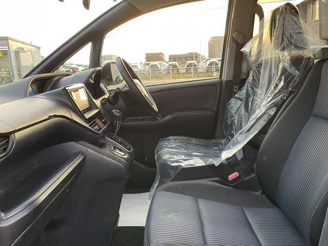 トヨタ ノア Si 石川県 2014(平26)年 11.5万km パール ４WD/社外メモリーナビ/CD/DVD/フルセグTV/バックカメラ/LEDヘッドライト/ETC/両側パワースライド/クルーズコントロール/純正アルミホイール/スマートキー/プッシュスタート/電動ミラー/フォグランプ