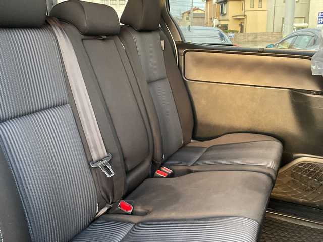 トヨタ ノア Si 石川県 2014(平26)年 11.5万km パール ４WD/社外メモリーナビ/CD/DVD/フルセグTV/バックカメラ/LEDヘッドライト/ETC/両側パワースライド/クルーズコントロール/純正アルミホイール/スマートキー/プッシュスタート/電動ミラー/フォグランプ