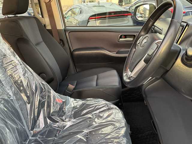 トヨタ ノア Si 石川県 2014(平26)年 11.5万km パール ４WD/社外メモリーナビ/CD/DVD/フルセグTV/バックカメラ/LEDヘッドライト/ETC/両側パワースライド/クルーズコントロール/純正アルミホイール/スマートキー/プッシュスタート/電動ミラー/フォグランプ