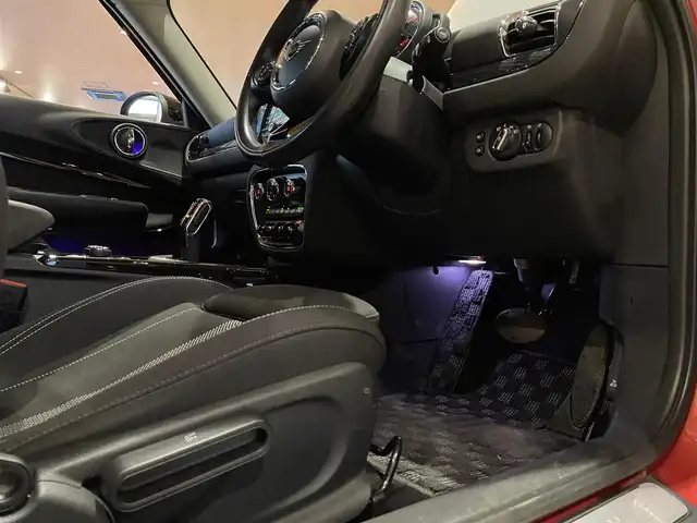 ＭＩＮＩ ＢＭＷ ミニ クラブマン クーパーS オール4 道央・札幌 2020(令2)年 3.6万km 赤 インディアンサマーレッドメタリック/PEPPERパッケージ/　・リアビューカメラ/　・PDC/　・パーキングアシストパッケージ/　・自動防眩ドアミラー/　・スルーローディングシステム/ACC/シートヒーター/純正HDDナビ/USB/Bluetooth/LEDヘッドライト/ETC