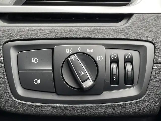 ＢＭＷ Ｘ１ xDrive 18d xライン 三重県 2020(令2)年 3.2万km ミネラルホワイト コンフォートＰＫＧ　/ＡＣＣ　/パワーシート　/ＬＥＤライト　/前後ドライブレコーダー　/純正ナビ　/バックカメラ　/オートマチックテールゲート　/スライディングリアシート　/ＥＴＣ　/コンフォートアクセス　/純正１８ＡＷ