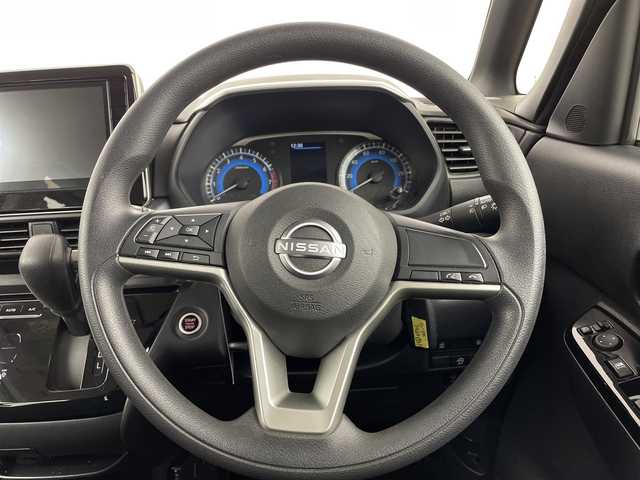 日産 ルークス ハイウェイスター X 新潟県 2024(令6)年 1.3万km ホワイトパール ワンオーナー/純正ディスプレイオーディオ/アラウンドビューモニター/HDMI　Bluetooth/連動前後ドライブレコーダー/ETC2.0/左側パワースライドドア/純正フロアマット/LEDヘッドライト/衝突軽減ブレーキ/純正14インチAW/スマートキー×2/保証書、取説