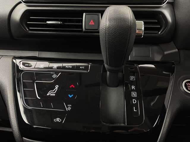 日産 ルークス ハイウェイスター X 新潟県 2024(令6)年 1.3万km ホワイトパール ワンオーナー/純正ディスプレイオーディオ/アラウンドビューモニター/HDMI　Bluetooth/連動前後ドライブレコーダー/ETC2.0/左側パワースライドドア/純正フロアマット/LEDヘッドライト/衝突軽減ブレーキ/純正14インチAW/スマートキー×2/保証書、取説