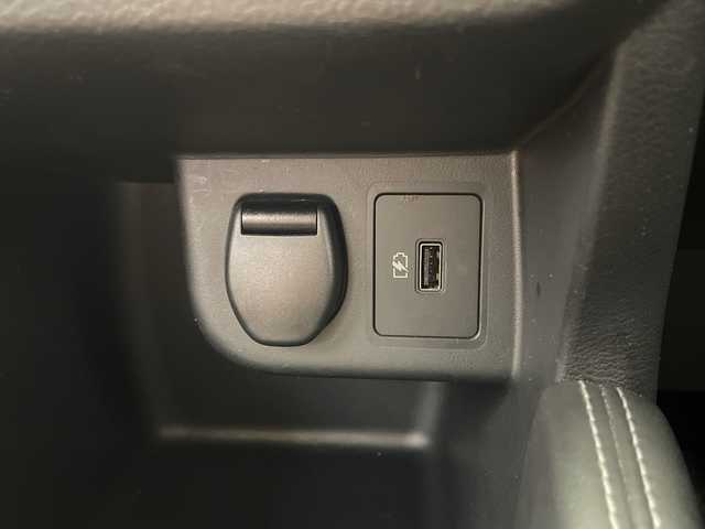 日産 キックス X ツートーンインテリアED 宮崎県 2020(令2)年 5.9万km ラディアントレッド プロパイロット/エマ―ジェンシーブレーキ/LDW(車線逸脱警報）/LDP（車線逸脱防止支援）/ふらつき警報/オートマチックハイビーム/コーナーセンサー/純正9インチSDナビ/フルセグTV/CD/DVD/Bluetooth/アラウンドビューモニター/ツートンレザーシート/シートヒーター/ハンドルヒーター/ナビ一体型ドライブレコーダー/LEDヘッドライト/純正17インチAW/ビルトインETC/スマートキー×2