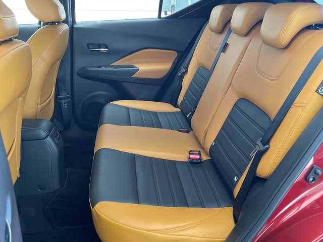 日産 キックス X ツートーンインテリアED 宮崎県 2020(令2)年 5.9万km ラディアントレッド プロパイロット/エマ―ジェンシーブレーキ/LDW(車線逸脱警報）/LDP（車線逸脱防止支援）/ふらつき警報/オートマチックハイビーム/コーナーセンサー/純正9インチSDナビ/フルセグTV/CD/DVD/Bluetooth/アラウンドビューモニター/ツートンレザーシート/シートヒーター/ハンドルヒーター/ナビ一体型ドライブレコーダー/LEDヘッドライト/純正17インチAW/ビルトインETC/スマートキー×2