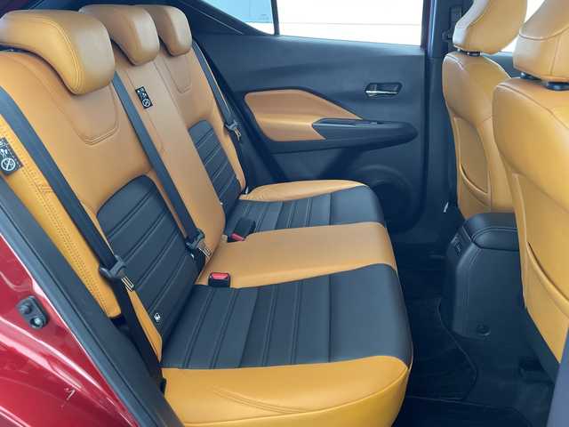 日産 キックス X ツートーンインテリアED 宮崎県 2020(令2)年 5.9万km ラディアントレッド プロパイロット/エマ―ジェンシーブレーキ/LDW(車線逸脱警報）/LDP（車線逸脱防止支援）/ふらつき警報/オートマチックハイビーム/コーナーセンサー/純正9インチSDナビ/フルセグTV/CD/DVD/Bluetooth/アラウンドビューモニター/ツートンレザーシート/シートヒーター/ハンドルヒーター/ナビ一体型ドライブレコーダー/LEDヘッドライト/純正17インチAW/ビルトインETC/スマートキー×2