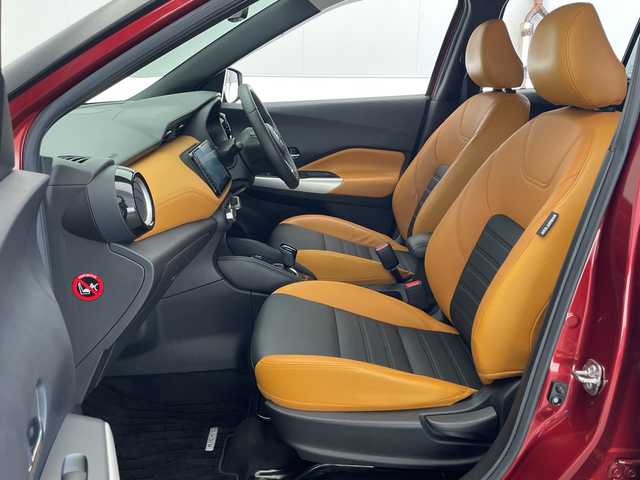 日産 キックス X ツートーンインテリアED 宮崎県 2020(令2)年 5.9万km ラディアントレッド プロパイロット/エマ―ジェンシーブレーキ/LDW(車線逸脱警報）/LDP（車線逸脱防止支援）/ふらつき警報/オートマチックハイビーム/コーナーセンサー/純正9インチSDナビ/フルセグTV/CD/DVD/Bluetooth/アラウンドビューモニター/ツートンレザーシート/シートヒーター/ハンドルヒーター/ナビ一体型ドライブレコーダー/LEDヘッドライト/純正17インチAW/ビルトインETC/スマートキー×2