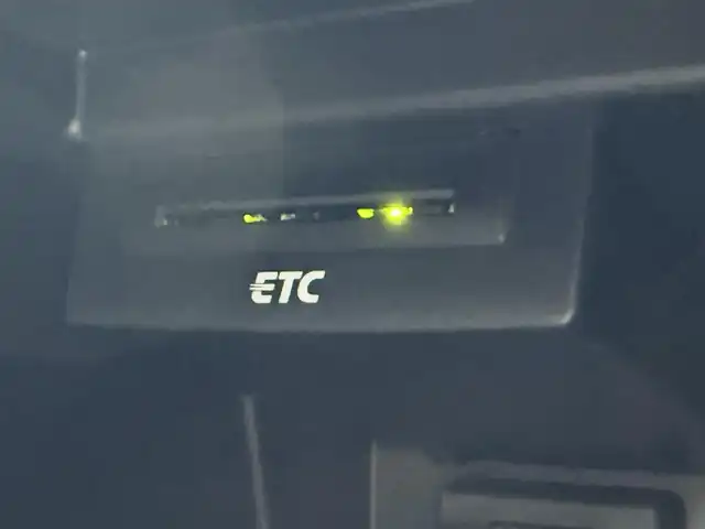 アウディ Ａ１ 1．4TFSI 千葉県 2011(平23)年 7.4万km アマルフィホワイト ユーザー買取車両/純正メーカーナビ/・テレビ/BT/DVD/CD/USB/ETC/OZレーシング16インチホイール/オートライト/フォグライト/スマートキー/プッシュスタート/純正フロアマット/ステアリングスイッチ