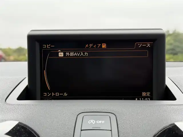 アウディ Ａ１ 1．4TFSI 千葉県 2011(平23)年 7.4万km アマルフィホワイト ユーザー買取車両/純正メーカーナビ/・テレビ/BT/DVD/CD/USB/ETC/OZレーシング16インチホイール/オートライト/フォグライト/スマートキー/プッシュスタート/純正フロアマット/ステアリングスイッチ