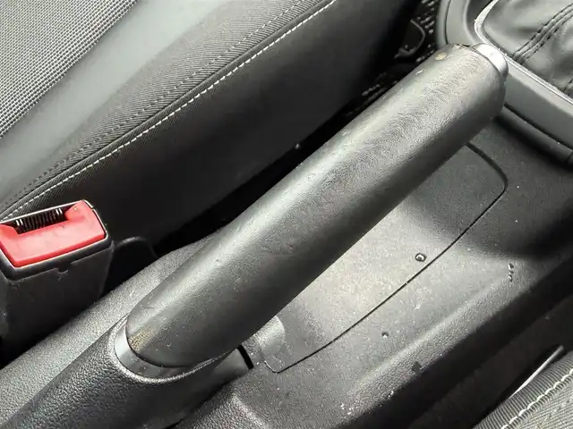 アウディ Ａ１ 1．4TFSI 千葉県 2011(平23)年 7.4万km アマルフィホワイト ユーザー買取車両/純正メーカーナビ/・テレビ/BT/DVD/CD/USB/ETC/OZレーシング16インチホイール/オートライト/フォグライト/スマートキー/プッシュスタート/純正フロアマット/ステアリングスイッチ