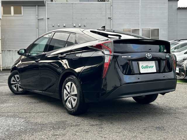トヨタ プリウス A 宮城県 2016(平28)年 5.2万km アティチュードブラックマイカ 純正ディーラーOPナビ/CD/DVD/SD/BT/フルセグ/バックカメラ/HUD/トヨタセーフティセンス/プリクラッシュセーフティ/レーダークルーズコントロール/レーンキープアシスト/パーキングアシスト/クリアランスソナー/ブラインドスポットモニター/オートハイビーム/LEDヘッドライト/純正アルミ＆スタッドレス/純正アルミ＆ノーマルタイヤ積込/ドライブレコーダー/ビルトインETC/プッシュスタート/スマートキー/スペアキーあり/保証書＆取扱説明書あり