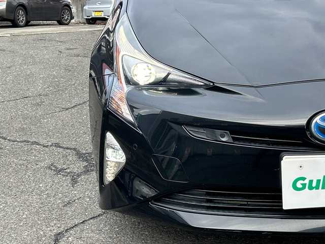 トヨタ プリウス A 宮城県 2016(平28)年 5.2万km アティチュードブラックマイカ 純正ディーラーOPナビ/CD/DVD/SD/BT/フルセグ/バックカメラ/HUD/トヨタセーフティセンス/プリクラッシュセーフティ/レーダークルーズコントロール/レーンキープアシスト/パーキングアシスト/クリアランスソナー/ブラインドスポットモニター/オートハイビーム/LEDヘッドライト/純正アルミ＆スタッドレス/純正アルミ＆ノーマルタイヤ積込/ドライブレコーダー/ビルトインETC/プッシュスタート/スマートキー/スペアキーあり/保証書＆取扱説明書あり