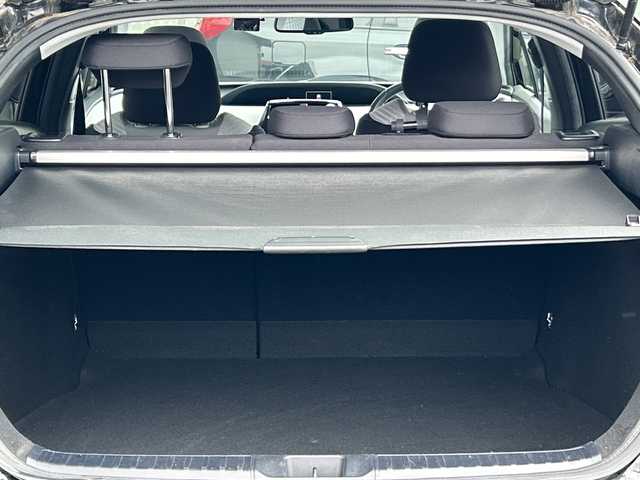 トヨタ プリウス A 宮城県 2016(平28)年 5.2万km アティチュードブラックマイカ 純正ディーラーOPナビ/CD/DVD/SD/BT/フルセグ/バックカメラ/HUD/トヨタセーフティセンス/プリクラッシュセーフティ/レーダークルーズコントロール/レーンキープアシスト/パーキングアシスト/クリアランスソナー/ブラインドスポットモニター/オートハイビーム/LEDヘッドライト/純正アルミ＆スタッドレス/純正アルミ＆ノーマルタイヤ積込/ドライブレコーダー/ビルトインETC/プッシュスタート/スマートキー/スペアキーあり/保証書＆取扱説明書あり