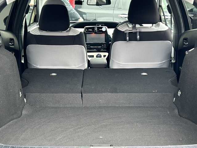 トヨタ プリウス A 宮城県 2016(平28)年 5.2万km アティチュードブラックマイカ 純正ディーラーOPナビ/CD/DVD/SD/BT/フルセグ/バックカメラ/HUD/トヨタセーフティセンス/プリクラッシュセーフティ/レーダークルーズコントロール/レーンキープアシスト/パーキングアシスト/クリアランスソナー/ブラインドスポットモニター/オートハイビーム/LEDヘッドライト/純正アルミ＆スタッドレス/純正アルミ＆ノーマルタイヤ積込/ドライブレコーダー/ビルトインETC/プッシュスタート/スマートキー/スペアキーあり/保証書＆取扱説明書あり