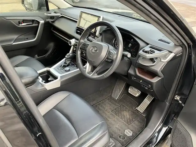 トヨタ ＲＡＶ４ G Zパッケージ 道南・函館 2020(令2)年 4.7万km アティチュードブラックマイカ /社外ナビ//フルセグTV//バックカメラ//ETC2.0//デジタルインナーミラー//パワーバックドア//運転席パワーシート//前席シートヒーター//ステアリングヒーター//レーダークルーズコントロール//レーンキープアシスト//衝突被害軽減ブレーキ//オートマチックハイビーム//LEDヘッドライト//オートライト//オートブレーキホールド