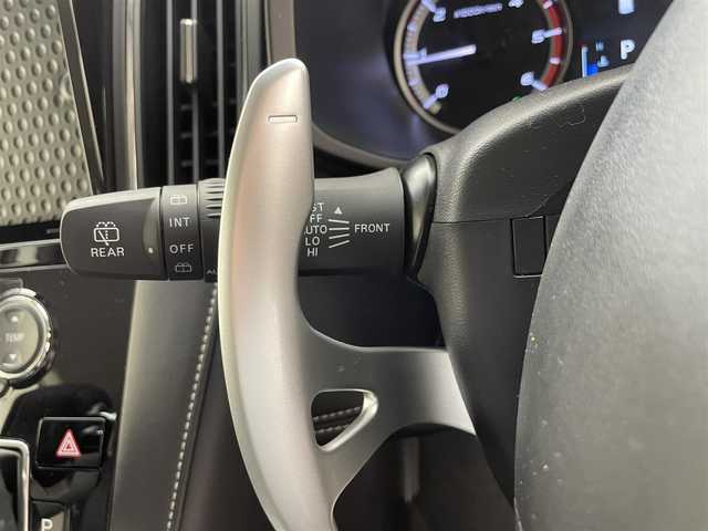 三菱 デリカＤ：５ シャモニー 滋賀県 2025(令7)年 0.1万km未満 白Ⅱ 登録済未使用車/マルチアラウンドモニター/ナビ取付パッケージ/ステアリングスイッチ/e-アシスト/・衝突被害軽減ブレーキシステム/・誤発進抑制機能/・車線逸脱警報システム/・後側方車両検知警報システム/・後退時車両検知警報システム/・オートマチックハイビーム/・レーダークルーズコントロールシステム/両側パワースライドドア/ハーフレザーシート/パワーシート/シートヒーター/ハンドルヒーター/ＬＥＤライト/オートホールド/パワーバックドア