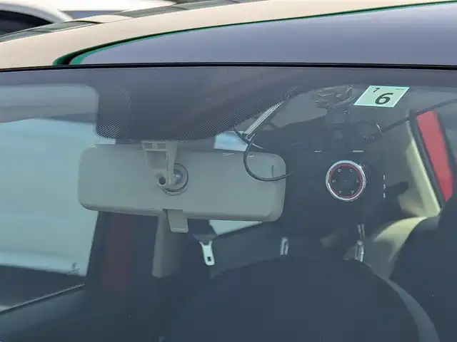 フィアット ５００ ツインエア ドルチェヴィータ 福井県 2022(令4)年 1.9万km パソドプレレッド ワンオーナー車/純正15インチAW/特殊形状ルーフ/クルーズコントロール/前後ドライブレコーダー/後方コーナーセンサー/キセノンヘッドライト/F・Rフォグ/パドルシフト/横滑り防止装置/盗難防止装置/ダブル＋サイドエアバッグ/カーテンエアバッグ/純正フロアマット