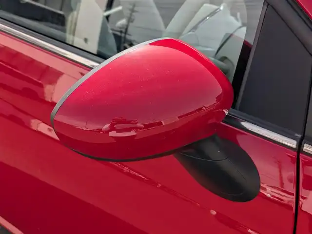 フィアット ５００ ツインエア ドルチェヴィータ 福井県 2022(令4)年 1.9万km パソドプレレッド ワンオーナー車/純正15インチAW/特殊形状ルーフ/クルーズコントロール/前後ドライブレコーダー/後方コーナーセンサー/キセノンヘッドライト/F・Rフォグ/パドルシフト/横滑り防止装置/盗難防止装置/ダブル＋サイドエアバッグ/カーテンエアバッグ/純正フロアマット
