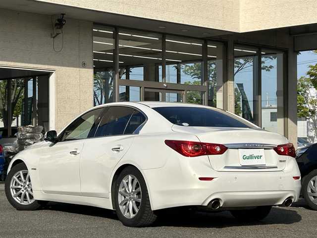 日産 スカイライン ハイブリッド 350GT Type P 宮城県 2014(平26)年 12.3万km クリスタルホワイトパール サンルーフ/インテリジェントクルーズシステム/シートヒーター/ドラレコ/360度カメラ/バックモニター/パワーシート/純正ナビ（AM/FM/DVD/USB/BT/TV）/横ずれ防止/パーソナルドライビングポジションメモリー/サマータイヤ純正225/55RF17