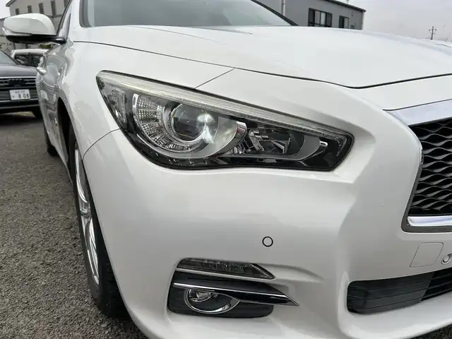 日産 スカイライン ハイブリッド 350GT Type P 宮城県 2014(平26)年 12.3万km クリスタルホワイトパール サンルーフ/インテリジェントクルーズシステム/シートヒーター/ドラレコ/360度カメラ/バックモニター/パワーシート/純正ナビ（AM/FM/DVD/USB/BT/TV）/横ずれ防止/パーソナルドライビングポジションメモリー/サマータイヤ純正225/55RF17
