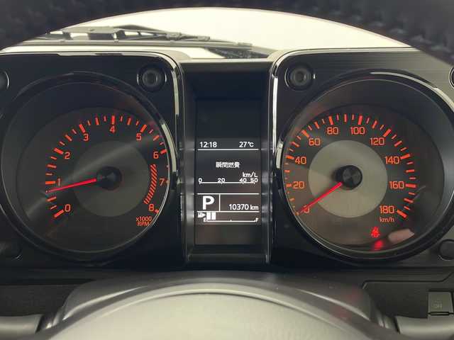 スズキ ジムニー シエラ JC 秋田県 2022(令4)年 1.1万km ミディアムグレー 4WD/9インチ社外ナビ(CD DVD SD BT フルセグ)/バックカメラ/クルーズコントロール/レーンキープアシスト/軽減衝突システム/25mmインチアップ/ロッソモデロリアマフラー/BFGoodrich/前席シートヒーター/ETC/LEDヘッドライト/LEDウィンカー/ドライブレコーダー/プッシュスタート/スマートキー/純正フロアマット/電動格納ミラー/ヘッドライトウォッシャー