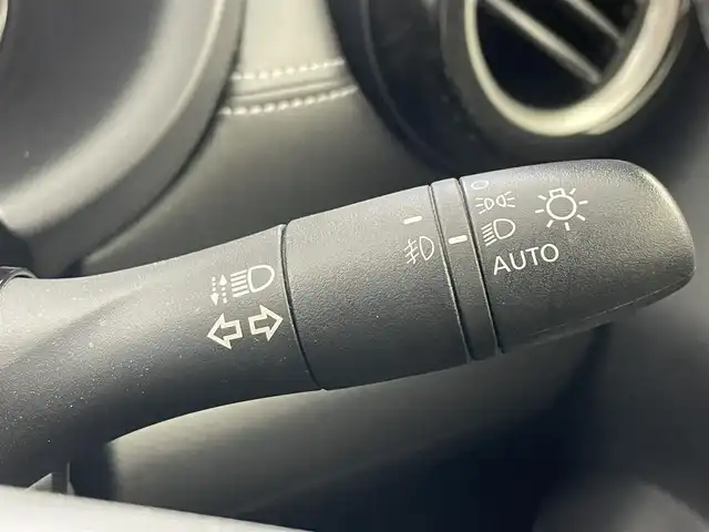 日産 キックス X 大分県 2021(令3)年 6.5万km サンライトイエロー 純正9型ナビ/フルセグ/DVD/Bluetooth/アラウンドビューカメラ/プロパイロット/ビルトインETC/カーテンエアバッグ/前後ドライブレコーダー/前席シートヒーター/オートLEDライト/純正17インチAW/スマートキーx2