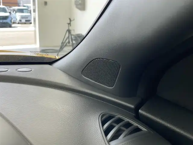 日産 キックス X 大分県 2021(令3)年 6.5万km サンライトイエロー 純正9型ナビ/フルセグ/DVD/Bluetooth/アラウンドビューカメラ/プロパイロット/ビルトインETC/カーテンエアバッグ/前後ドライブレコーダー/前席シートヒーター/オートLEDライト/純正17インチAW/スマートキーx2