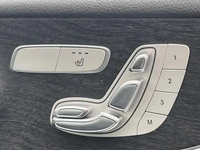 メルセデス・ベンツ Ｅ２００ クーペ スポーツ 静岡県 2019(令1)年 4.9万km ダイヤモンドホワイト レザーパッケージ/・本革シート/・パノラミックスライディングルーフ/・Burmesterサラウンドサウンドシステム/・エアバランスパッケージ/・レザーARTICOダッシュボード/・メモリー付パワーシート /・電動ランバーサポート/・電動チルト＆テレスコピックステアリング/・マルチビームLEDヘッドライト/・アダプティブハイビームアシスト・プラス/・イージーエントリー/レーダーセーフティパッケージ/・アクティブディスタンスアシスト・ディストロニック/・アクティブステアリングアシスト/・アクティブレーンチェンジングアシスト/・アクティブエマージェンシーストップアシスト/・PRE-SAFE/・アクティブブレーキアシスト/・PRE-SAFEサウンド/・緊急回避補助システム/・渋滞時緊急ブレーキ機能/・アクティブブラインドスポットアシスト/・アクティブレーンキーピングアシスト/・PRE-SAFEプラス/・トラフィックサインアシスト/COMANDシステム/(Bluetooth/CarPlay/フルセグ)/360°カメラ/アダプティブクルーズコントロール/シートヒーター/アンビエントライト/キーレスゴー/ETC/ドライブレコーダー/純正19AW/フロアマット