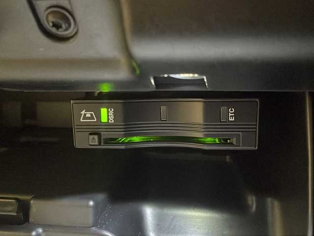 ランドローバー レンジローバーイヴォーク アドバンテージエディション 新潟県 2018(平30)年 4.8万km サントリーニブラック アドバンテージエディション89台限定/・外装色/サントリーニブラック/・18インチ スタイル706 アロイホイール（7スポーク、シルバーフィニッシュ）/・エボニー・パーフォレイテドグレインレザーシート/・エボニー・ヘッドライニング/・12ウェイパワーフロントシート（メモリー付き）/アドバンスドドライバーアシスタンス・パック/・レーンデパーチャーワーニング/・レーンキープアシスト/・自動緊急ブレーキ/・ドライバーコンディションモニター/・アドバンスドパークアシスト/・360°パーキングエイド/ダイナミックプラスパック/・シートヒーター/標準装備/10.2インチタッチスクリーン/ナビゲーションシステム/・フルセグ/BT/CD/DVD/ラジオ/MERIDIANサウンドシステム/アダプティブクルーズコントロール/レーンディパーチャーワーニング/レーンキープアシスト/パドルシフト/純正18インチアルミホイール
