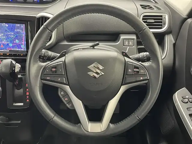 スズキ ソリオ バンディット HV MV 愛知県 2019(平31)年 5.6万km ピュアホワイトP 純正８型ナビ　フルセグＴＶ　全方位カメラＰＫＧ　デュアルカメラブレーキ　衝突軽減装置　追従クルコン　ＬＥＤオートライト　シートヒーター　コーナーセンサー　ナノイーＡＣ　両側パワースライドドア　ＵＳＢ　パドルシフト　純正フロアマット　禁煙車