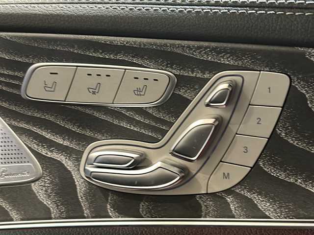 メルセデス・ベンツ ＣＬＳ２２０ｄ スポーツ エクスクルーシブPKG 新潟県 2018(平30)年 3.1万km オブシディアンブラック レーダーセーフティパッケージ/・アクティブディスタンスアシストディストロニック/・アクティブステアリングアシスト/・アクティブレーンチェンジアシスト/・アクティブエマージェンシーストップアシスト/・PRE-SAFE/・アクティブブレーキアシスト/・PRE-SAFEインパルスサイド/・PRE-SAFEサウンド/・緊急回避補助システム、渋滞時緊急ブレーキ機能/・アクティブブラインドスポットアシスト/・アクティブレーンキーピングアシスト/・PRE-SAFEプラス/・トラフィックサインアシスト/エクスクルーシブパッケージ/・ナッパレザーシート（ベンガルレッド/ブラックシート）/・シートベンチレーター/・Burmester/・エアーボディーコントロールサスペンション/COMANDシステム/・12.3インチワイドディスプレイ/・HDDナビゲーション/・フルセグTV/・AppleCarPlary/・ETC2.0/グレーアッシュウッドインテリア/レザーARTICOダッシュボード/シートヒーター/アンビエントライト/LEDコーナリングアシスト/アダプティブハイビームアシストプラス/360°カメラシステム/アクティブパーキングアシスト