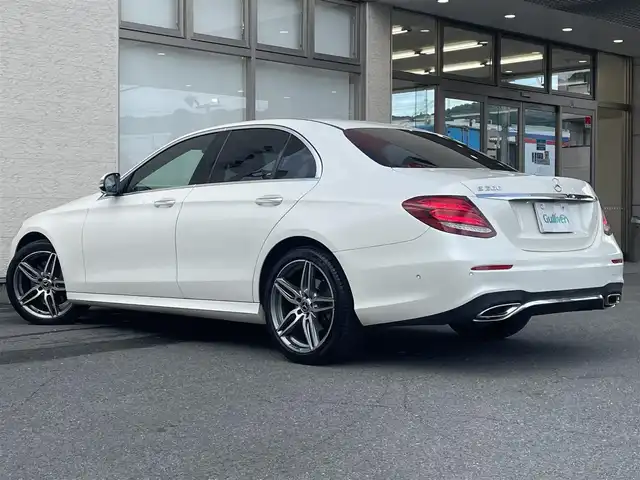 メルセデス・ベンツ Ｅ２００ アバンギャルド スポーツ 大阪府 2018(平30)年 3.2万km ダイヤモンドホワイト 純正１２インチナビ/（フルセグ／ＢＴ／ＡｐｐｌｅＣａｒＰｌａｙ）/Ｂｕｒｍｅｓｔｅｒサウンドシステム/レーダークルーズコントロール/パドルシフト/全方位モニター/ブラインドスポットモニター/衝突軽減システム/コーナーセンサー/レーンキープアシスト/電動リアゲート/ブラックレザーシート/前席パワーシート/前席メモリーシート/全席シートヒーター/純正ドライブレコーダー（前後）/ETC/純正19インチAW/保証書/取り扱い説明書