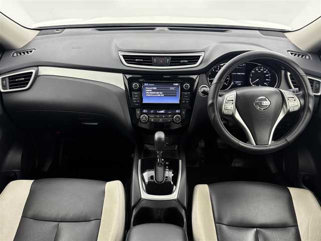 日産 エクストレイル モード・プレミア 福井県 2016(平28)年 4.9万km ブリリアントホワイトパール 純正ナビ/・BT/フルセグTV/CD/DVD/AM/FM/エマージェンシーブレーキ/全方位カメラ/バックカメラ/コーナーセンサー/横滑り防止装置/車線逸脱防止装置/アイドリングストップ/シートヒーター/ETC/オートライト/プッシュスタート/ステアリングスイッチ/純正ドアバイザー/純正フロアマット/保証書/取扱説明書