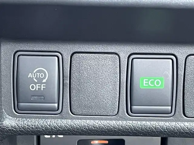 日産 エクストレイル モード・プレミア 島根県 2016(平28)年 4.9万km ブリリアントホワイトパール 純正ナビ/・BT/フルセグTV/CD/DVD/AM/FM/エマージェンシーブレーキ/全方位カメラ/バックカメラ/コーナーセンサー/横滑り防止装置/車線逸脱防止装置/アイドリングストップ/シートヒーター/ETC/オートライト/プッシュスタート/ステアリングスイッチ/純正ドアバイザー/純正フロアマット/保証書/取扱説明書