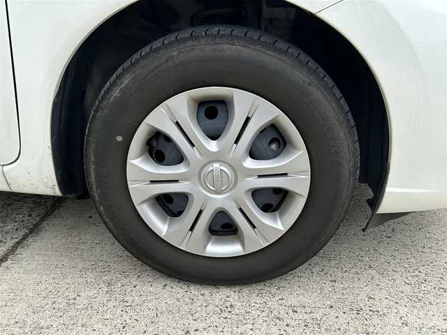 日産 ノート e－パワー B 長崎県 2019(平31)年 6万km ホワイト 社外メモリナビ/(BT/ラジオ)/衝突軽減ブレーキ/レーンアシスト/コーナーセンサー/スマートキー/プッシュスタート/ETC