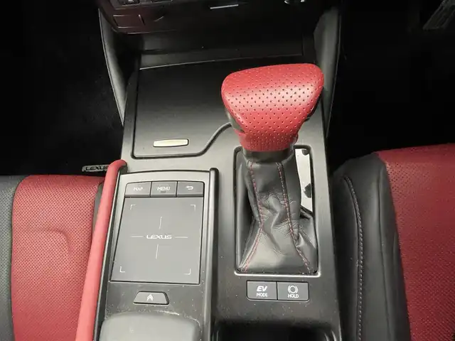 レクサス ＥＳ 300h Fスポーツ 熊本県 2022(令4)年 4.8万km ヒートブルーコントラストレイヤリング ワンオーナー　/禁煙車　/サンルーフ　/純正ナビ（ＣＤ・ＤＶＤ・フルセグ・ＢＴ・SD・ＡＵＸ・ipod・ＵＳＢ）/全周囲カメラ　/ビルトインＥＴＣ２．０　/社外前方ドライブレコーダー　/前後クリアランスソナー　/モデリスタエアロフル/レクサスセーフティセンス/・プリクラッシュセーフティ/・レーントレーシングアシスト/・レーダークルーズコントロール/・アダプティブハイビームアシスト/・ロードサインアシスト/・ドライバー異常対応システム/・ブラインドスポットモニター/横滑り防止/アイドリングストップ/パーキングサポート/前席シートヒーター/前席エアーシート/前席パワーシート/ステアリングヒーター/デジタルインナーミラー/純正フロアマット/社外19インチAW/オートライト/LEDヘッドライト/フォグライト/スマートキー/プッシュスタート/スペアキー1本/4本出しマフラー/保証書/取扱説明書