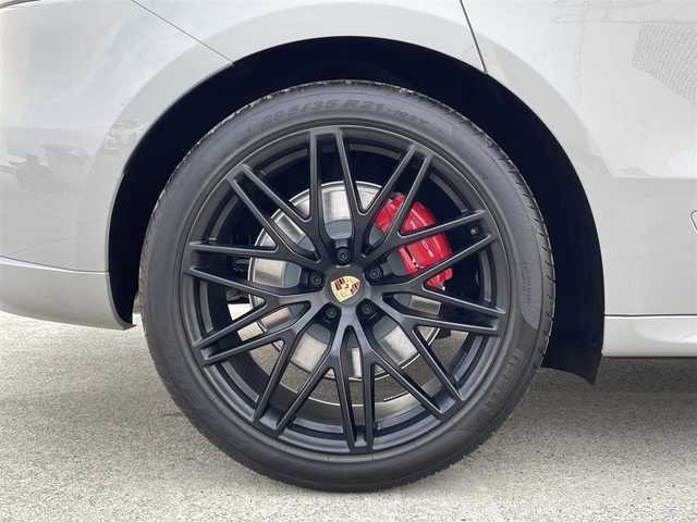 ポルシェ ポルシェ マカン GTS 東京都 2023(令5)年 0.5万km グレー 純正ナビ/BSM/ACC/レザーシート/純正21インチアルミホイール/シートヒーター/シートエアコン/全方位カメラ/ETC2.0/LEDヘッドライト/apple car play/ドライブレコーダー