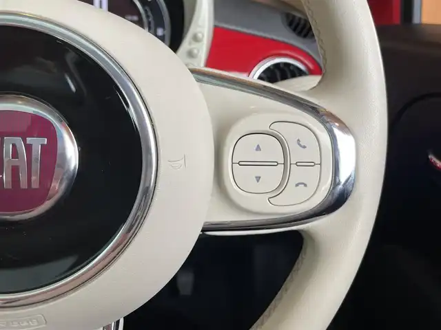 フィアット ５００ ツインエア ラウンジ 愛知県 2020(令2)年 3.2万km パソドプレレッド Uconnect純正ディスプレイオーディオ /Beatsサウンド /Bluetooth /USB接続/ガラスルーフ /HIDヘッドライト /純正15インチアルミホイル /アイドリングストップ /ステアリングスイッチ /ETC