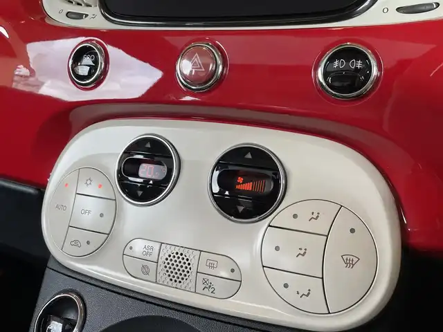フィアット ５００ ツインエア ラウンジ 愛知県 2020(令2)年 3.2万km パソドプレレッド Uconnect純正ディスプレイオーディオ /Beatsサウンド /Bluetooth /USB接続/ガラスルーフ /HIDヘッドライト /純正15インチアルミホイル /アイドリングストップ /ステアリングスイッチ /ETC
