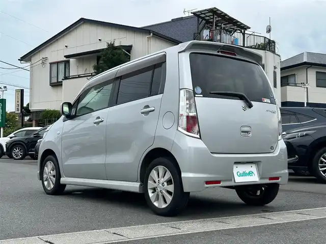 スズキ ワゴンＲ スティングレー X 静岡県 2010(平22)年 5.4万km シルキーシルバーメタリック スマートキー/純正アルミ/CDチェンジャー/プッシュスタート/パワーステアリング/パワーウインドウ/オートエアコン/社外フロアマット/ベンチシート/ABS/ダブルエアバッグ/ハロゲンヘッドライト