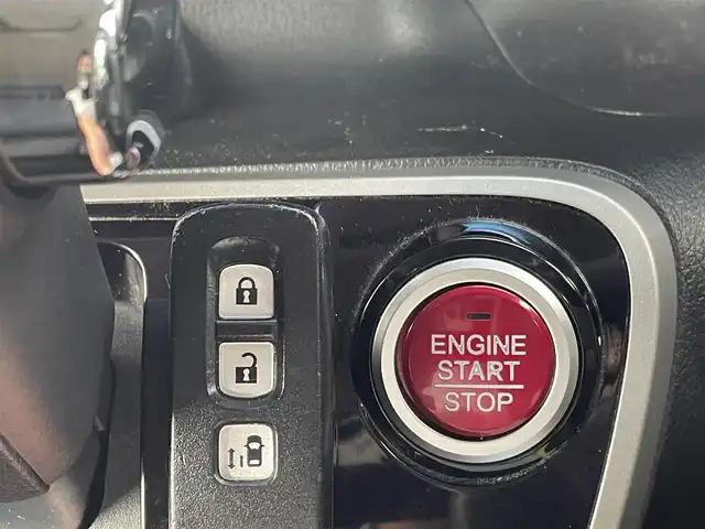 ホンダ Ｎ ＢＯＸ カスタム G Lパッケージ 茨城県 2012(平24)年 11.9万km クリスタルブラックパール 純正ナビ/(AM/FM/CD/DVD/BT)/フルセグTV/バックカメラ/左側パワースライド/純正アルミホイール付きサマータイヤ積み込み