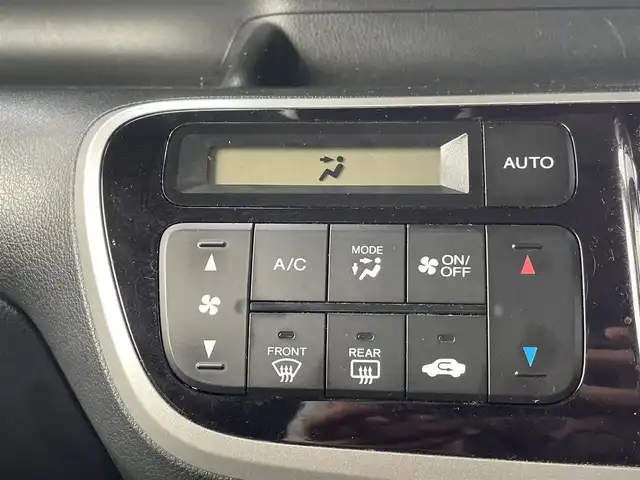 ホンダ Ｎ ＢＯＸ カスタム G Lパッケージ 茨城県 2012(平24)年 11.9万km クリスタルブラックパール 純正ナビ/(AM/FM/CD/DVD/BT)/フルセグTV/バックカメラ/左側パワースライド/純正アルミホイール付きサマータイヤ積み込み