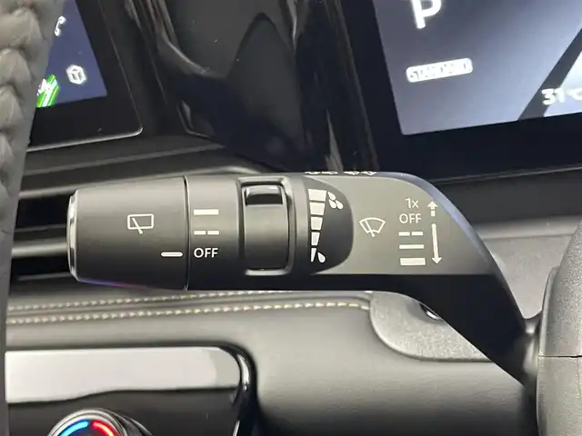 日産 セレナ e－パワー ハイウェイスター V 埼玉県 2025(令7)年 0.1万km未満 プリズムホワイト 登録済未使用車　純正１２．３インチナビ　アラウンドビューモニター　ＢＳＩ　プロパイロット　レーダークルーズ　ビルトインＥＴＣ２．０　前後ドラレコ　インテリジェントルームミラー　ワイヤレス充電　ＨＤＭＩ
