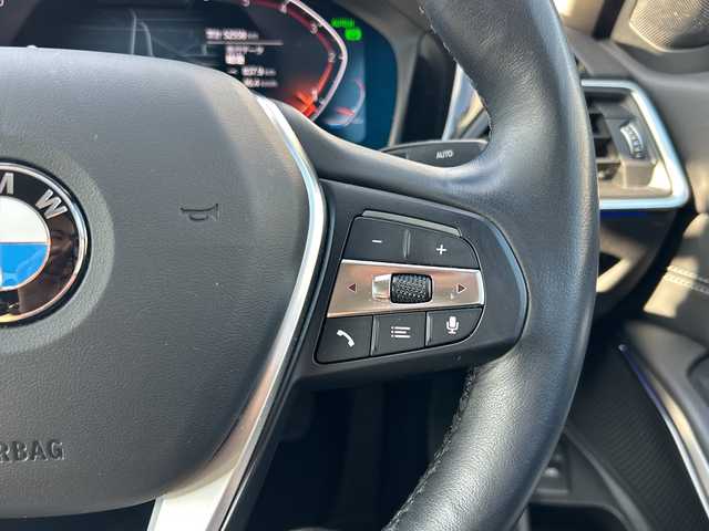 ＢＭＷ ３２０ｄ xDrive 山口県 2021(令3)年 5.3万km 白 禁煙車/360度前方ドライブレコーダー/スマートキー/プッシュスタート/純正HDDナビ/(DTV/BT/USB/ラジオ)/全方位カメラ/クリアランスソナー/シートメモリー付きパワーシート/シートヒーター/電子パーキング/置くだけ充電/オートライト/左右分離型フルオートエアコン/純正アルミホイール/リモートタッチ/保証書/取扱説明書/記録簿/スペアキー/レーダクルーズコントロール/プラスパッケージ/コンフォートパッケージ/ハイラインパッケージ/HIFIスピーカーシステム