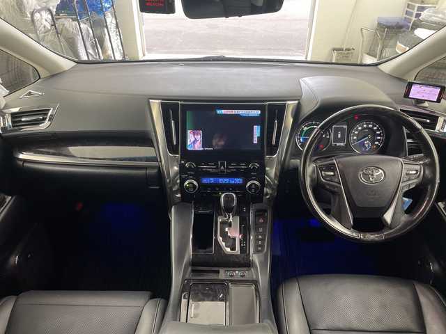 トヨタ アルファードハイブリット SR Cパッケージ 宮城県 2020(令2)年 6.2万km グラファイトM ・4WD/寒冷地仕様/・トヨタセーフティセンス/・プリクラッシュセーフティ/・ツインムーンルーフ/・JBLプレミアムサウンドシステム/・純正ディスプレイオーディオ  /・フルセグ/BT/USB/HDMI/・パノラミックビューモニター/・フリップダウンモニター/・両側パワースライドドア/・純正エンジンスターター/・前後ドライブレコーダー/・レーダークルーズコントロール/・デジタルインナーミラー/・ステアリングスイッチ/ヒーター/・シートヒーター/エアシート/・シートポジションメモリー/パワーシート/・ビルトインETC2.0/AC100V/・社外グリル/純正グリル積込有/・LEDヘッドライト/・BSM/RCTA